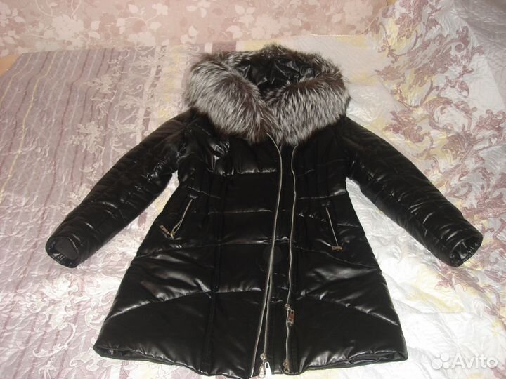 Кожаное зимнее пальто с мехом чернобурки