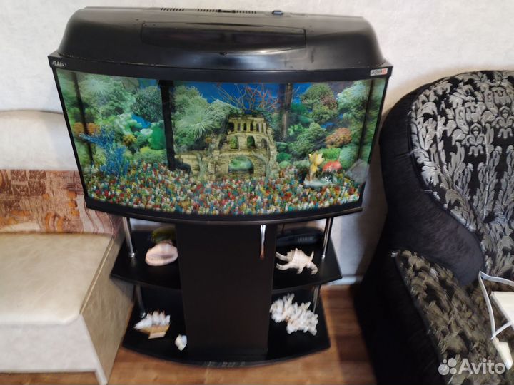 Аквариум с тумбой