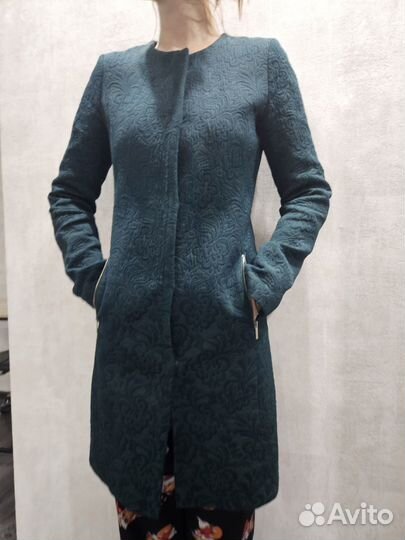 Демисезонное пальто 34 размер