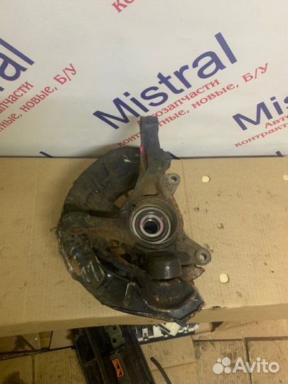 Ступица передняя левая Toyota Harrier MCU30