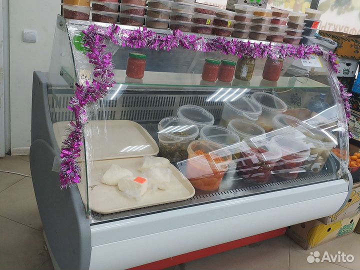 Продам витринный холодильник