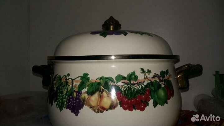 Кастрюля новая