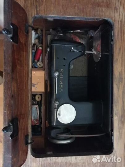 Швейная машина Veritas