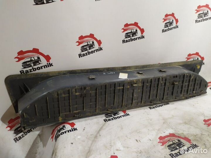 Накладка на порог салона левая Mercedes Vito W639