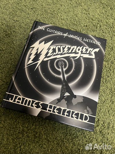 Книга James Hetfield messengers (Metallica)