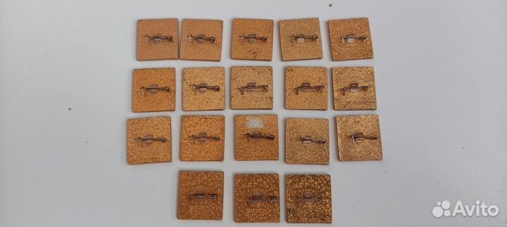 Значки - гугаи мвд СССР - 18 штук