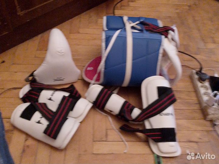 Форма+защитный жилет для Тхейквондо