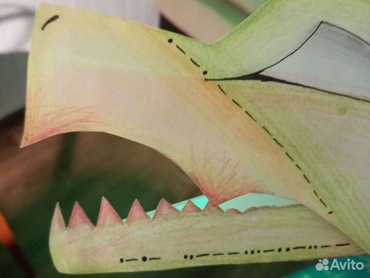 Бумажный дракон на руку