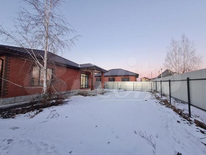 Коттедж 109,4 м² на участке 4,9 сот.