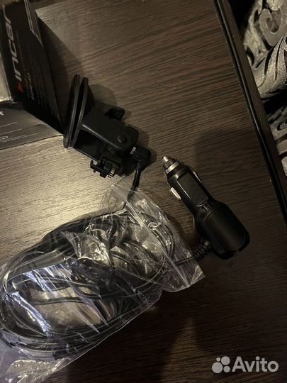 Видеорегистратор с радар-детектором