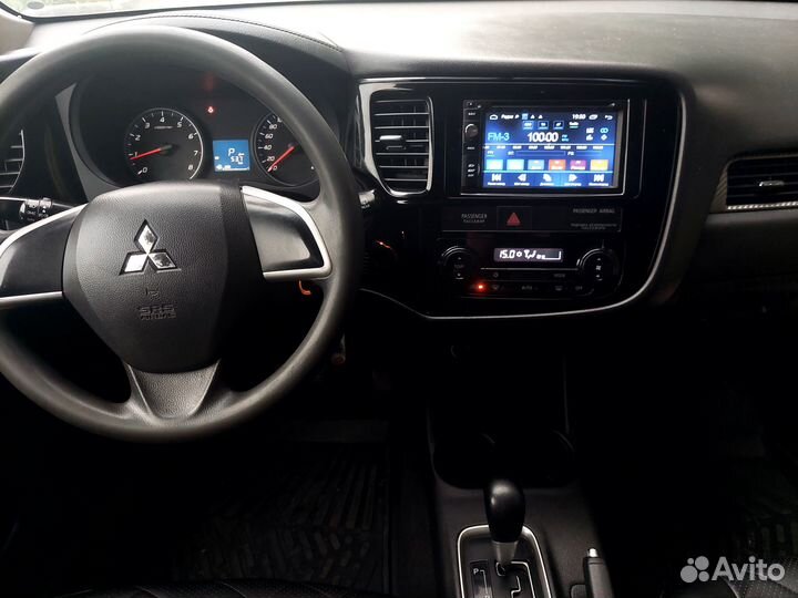 Mitsubishi Outlander 2.0 CVT, 2016, 170 000 км