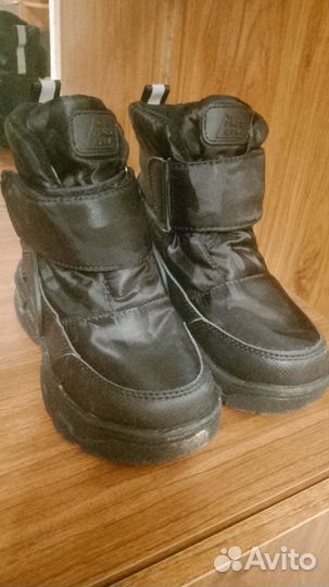 Детские ботинки