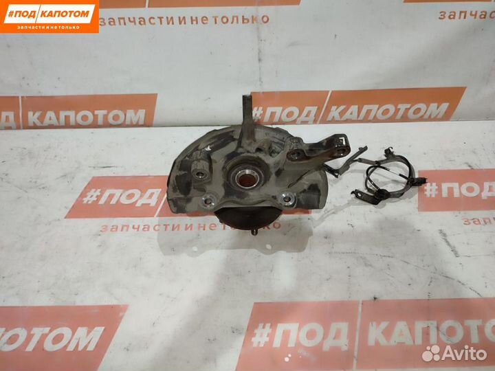 Кулак передний левый Mitsubishi Outlander 2 2007