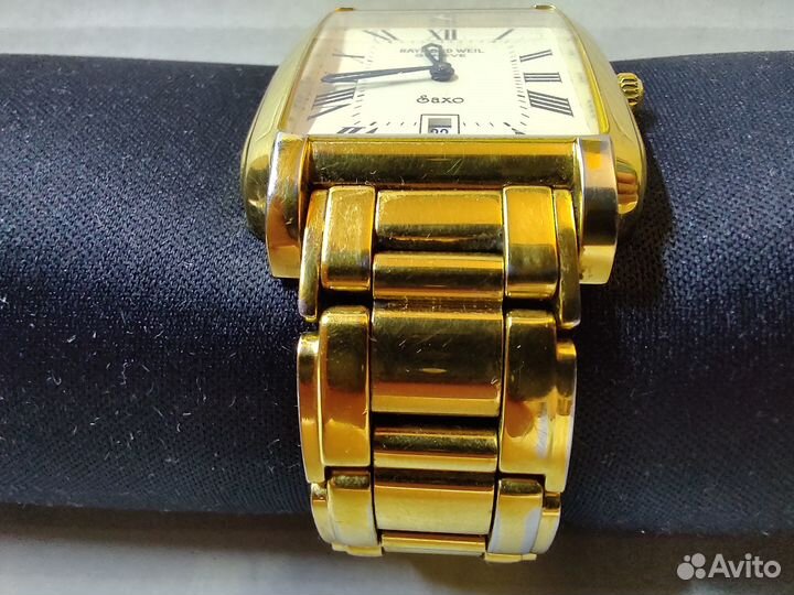 Часы Raymond Weil Saxo 9110