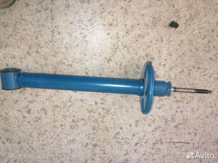 Задний амортизатор Ауди 80