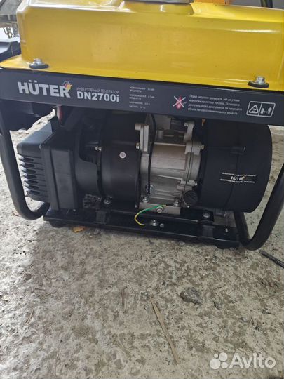 Инверторный генератор Huter DN2700i