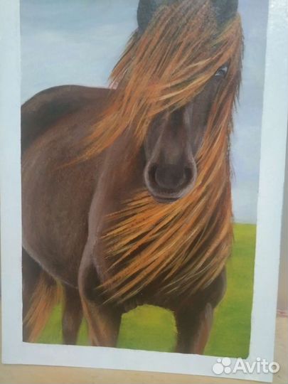 Картины. Замок, Рыжая лошадь