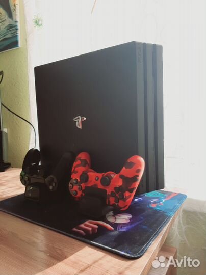 Игровая приставка ps4 pro 1tb