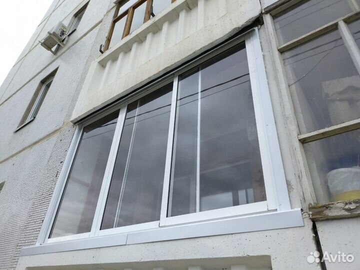 Окно алюминиевое на г-образный балкон