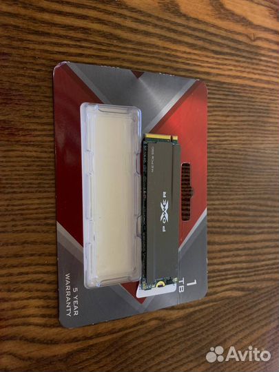 Новый SSD 1тб M.2