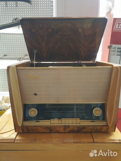 Ламповая радиола, Латвия