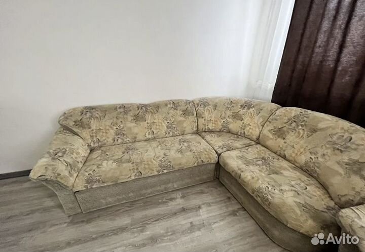 Угловой диван и кресла бу