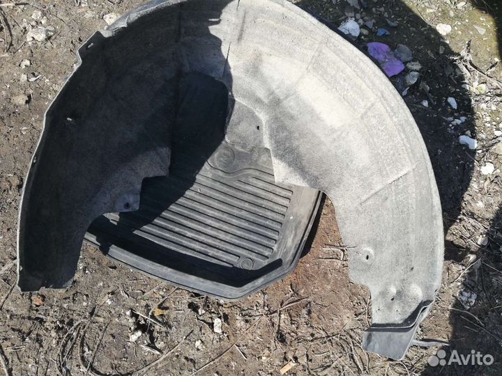 Подкрылок Шкода октавия 3 а7