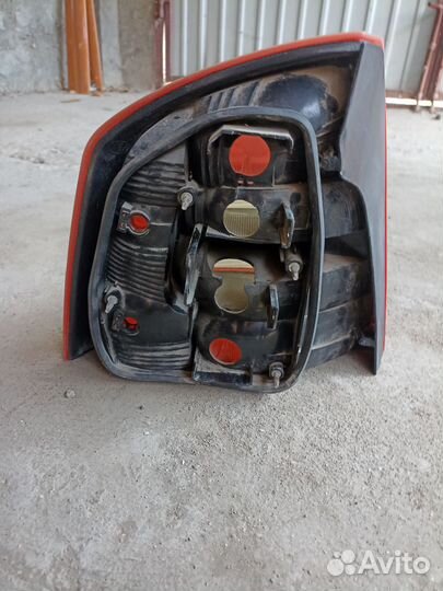 Задний правый фреарь