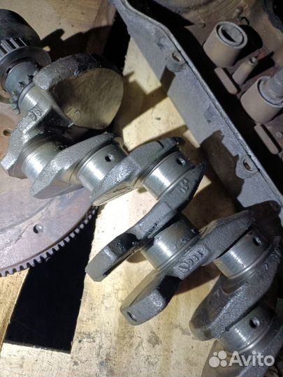 Коленвал Пежо 206 1.4л KFW