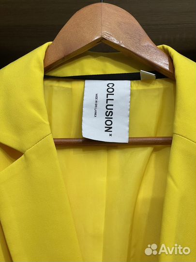 Брючный костюм женский новый желтый