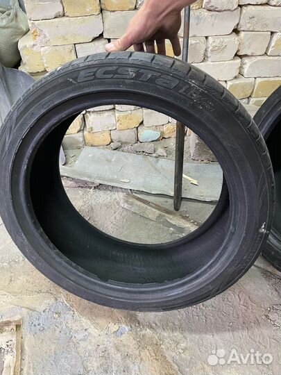 Continental ComfortContact - 5 215/45 R18
