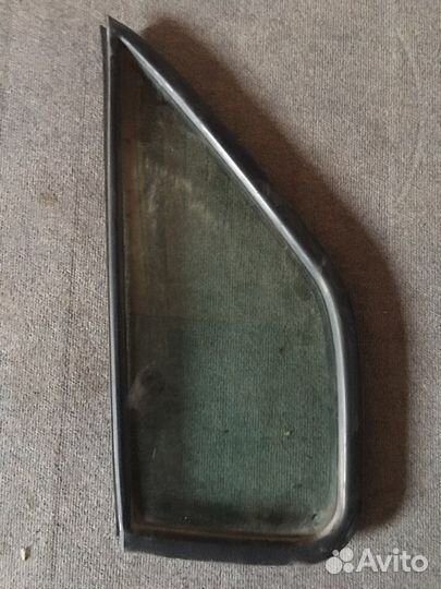 Форточка на дверь правая renault маster 2008г