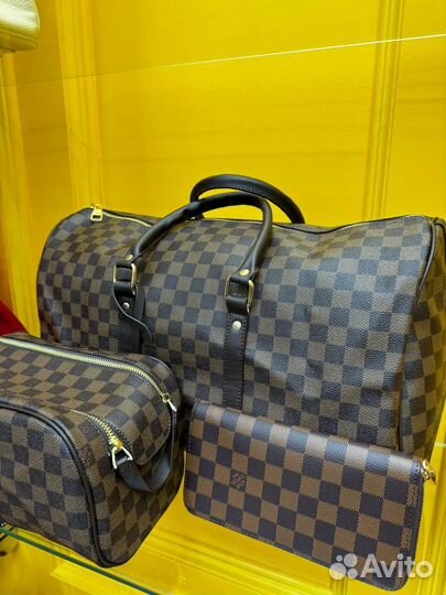 Комплект louis vuitton дорожная косметичка