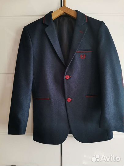 Пиджак для мальчика 146р