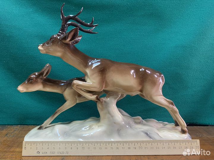 Статуэтка старый фарфор. Германия