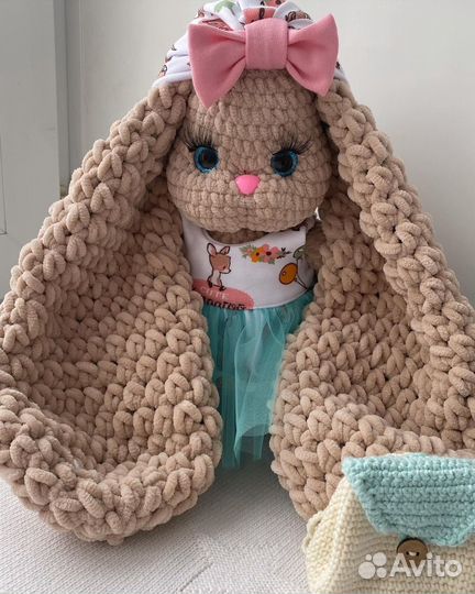 Заяц вязаный