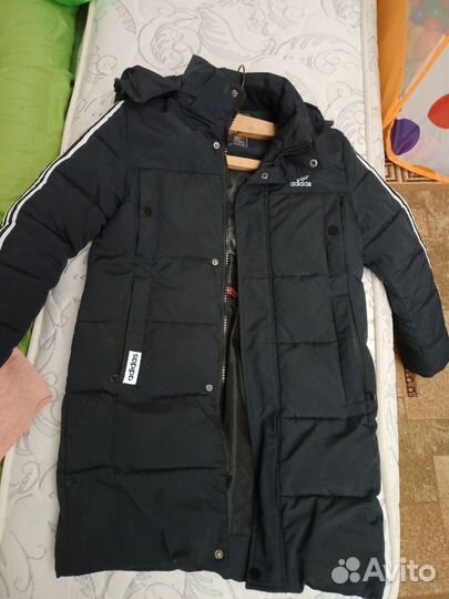 Куртка зимняя на мальчика, спортивные тапочки