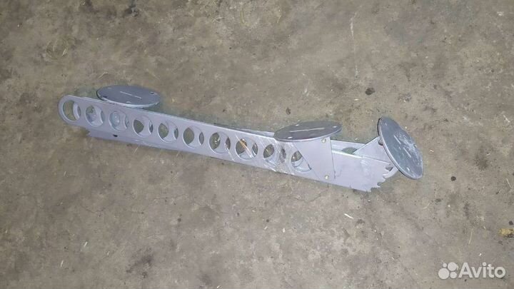 Вешалка для одежды настенная