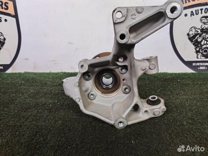 Кулак поворотный задний левый Audi Q3 8UB cczc