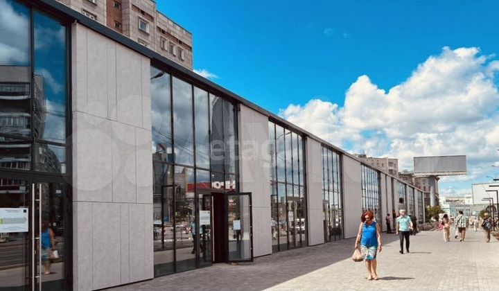 Сдам торговое помещение, 406 м²