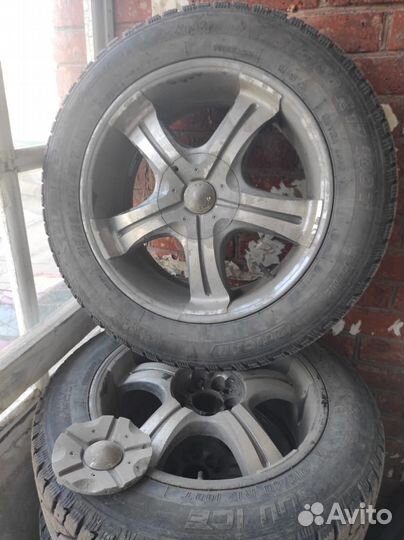 Tigar SUV Ice 225/45 R17