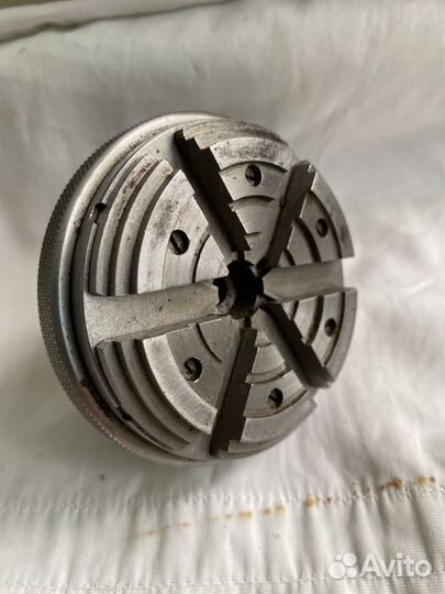 Оснастка часового токарного станка