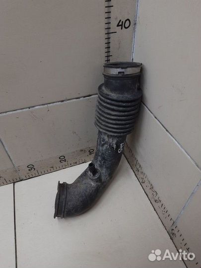 Патрубок воздушного фильтра Mazda Tribute