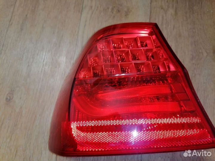 Фонарь задний левый bmw series 3 e90 Fl