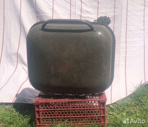 Канистра под бензин 30 л