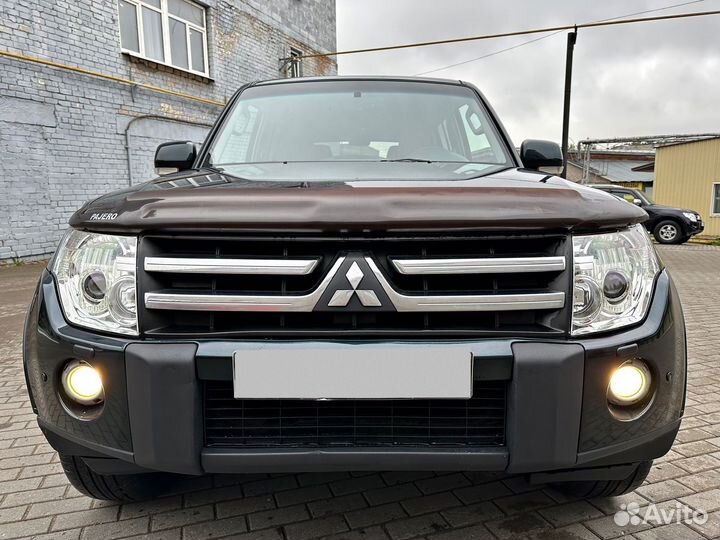 Mitsubishi Pajero 3.2 AT, 2009, 238 000 км