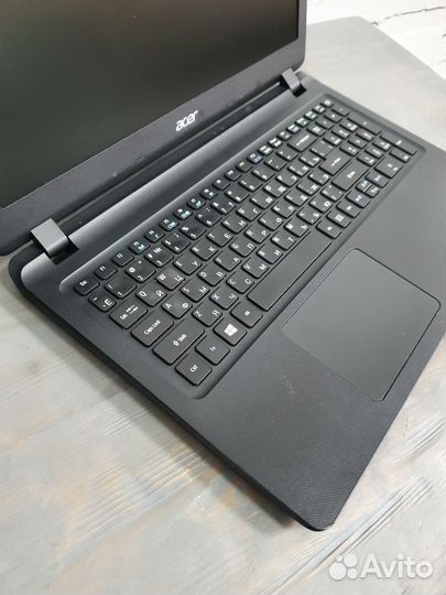 Ноутбук Acer Aspire ES1 15.6