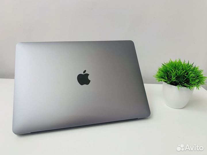 Apple MacBook Pro 13 2017 TouchBar