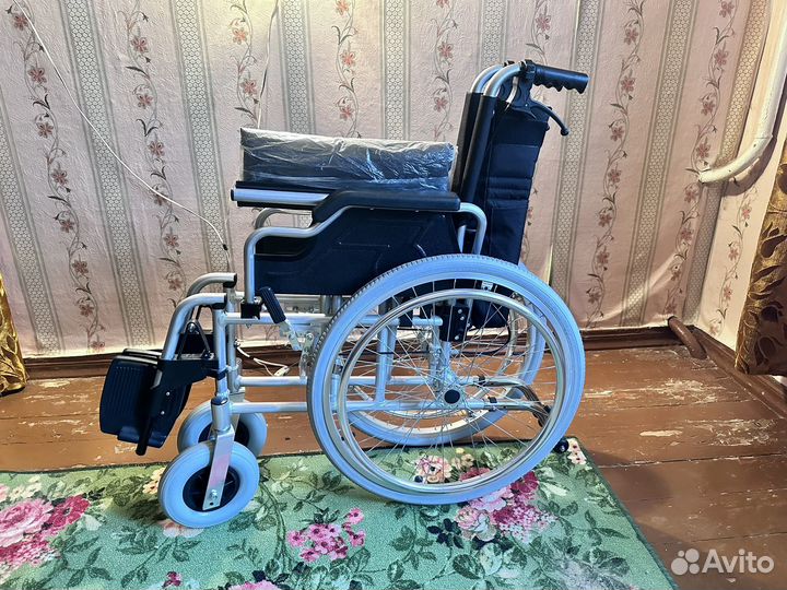 Инвалидная коляска новая