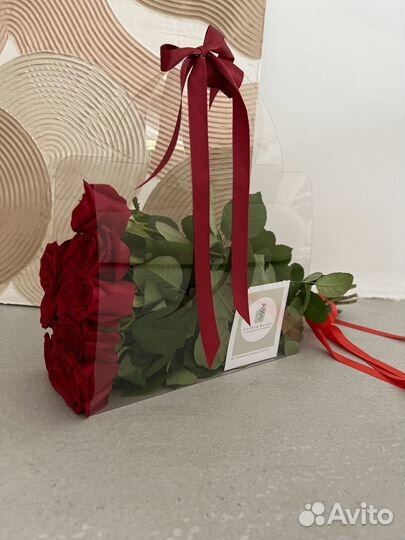 Эксклюзивные букеты роз в прозрачных сумочках. Дос